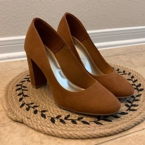 NWOT Brown Suede Pumps